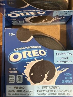 Squishi OREO Toy - Black Squishy Cookie for Kids